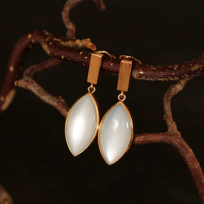 Earrings red gold with moonstone