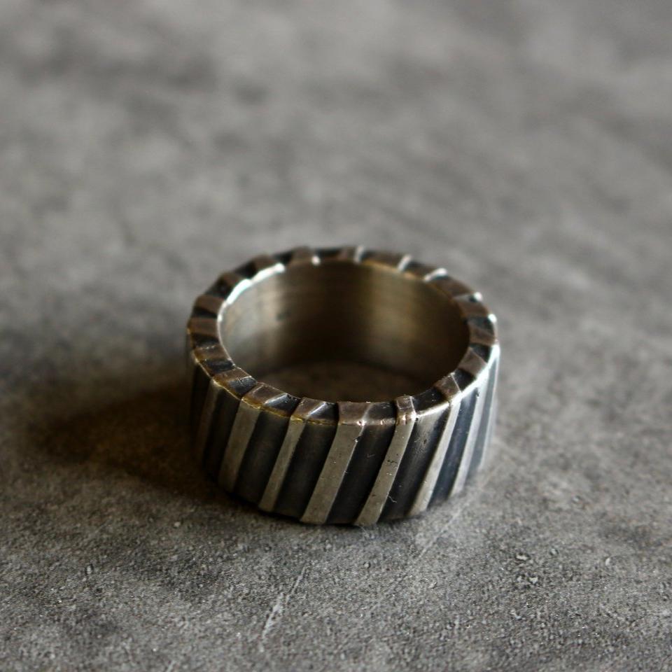 silver ring in used look