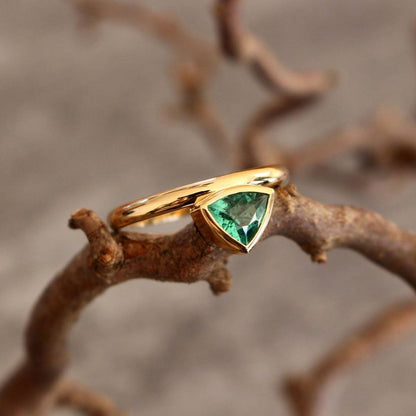 Gold ring with tourmaline trillion