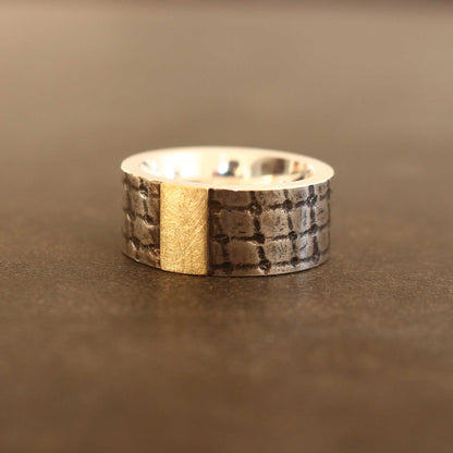 Ring Gold and Silver with Structure